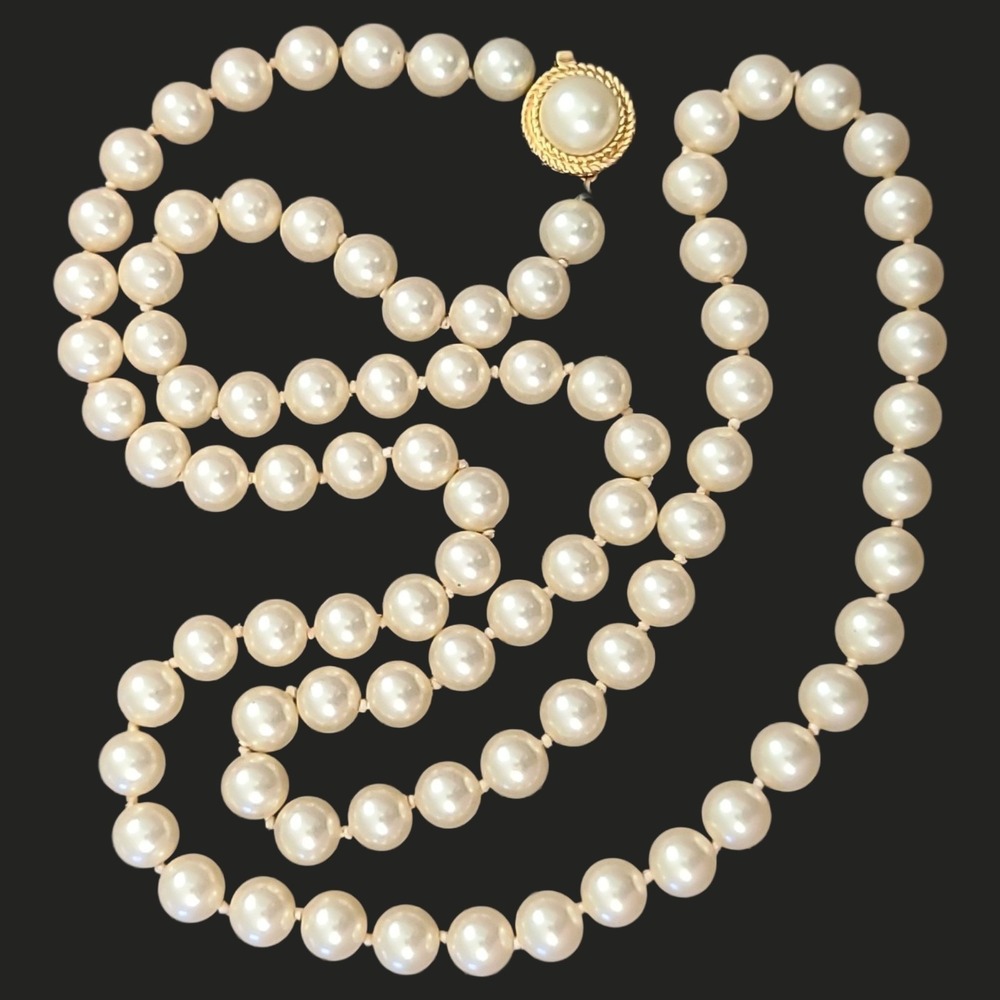 Vintage Crown Trafari 8mm Faux Pearl Single Strand Necklace 30"